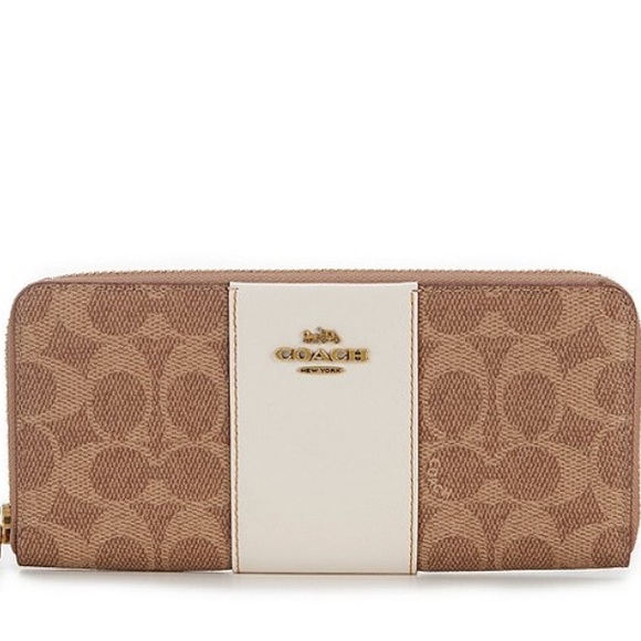 Coach Handbags - 🆕 COACH Color-block Coated Canvas Slim ZIP Wallet